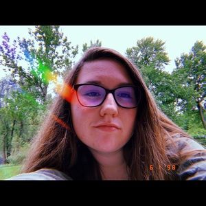 Meet your Posher, Amber